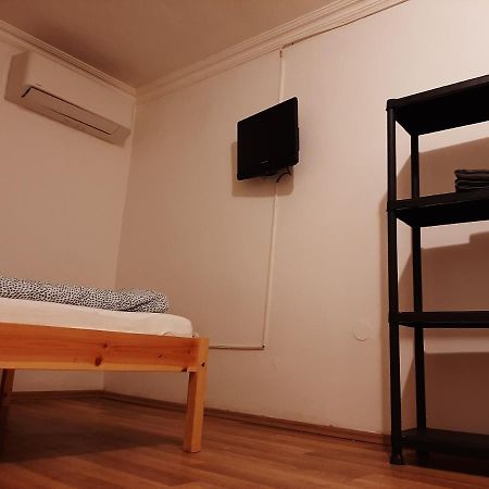 Apartman Vorosmarty Leilighet Budapest Eksteriør bilde