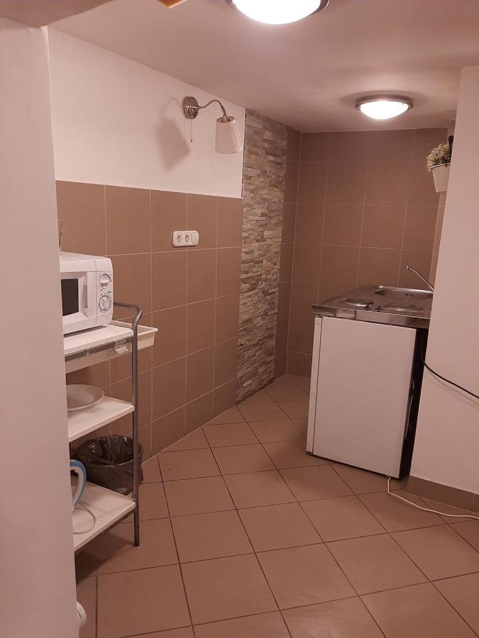 Apartman Vorosmarty Leilighet Budapest Eksteriør bilde