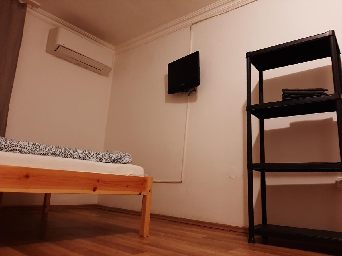 Apartman Vorosmarty Leilighet Budapest Eksteriør bilde
