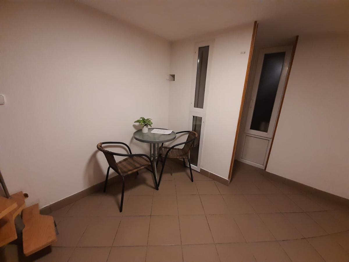 Apartman Vorosmarty Leilighet Budapest Eksteriør bilde