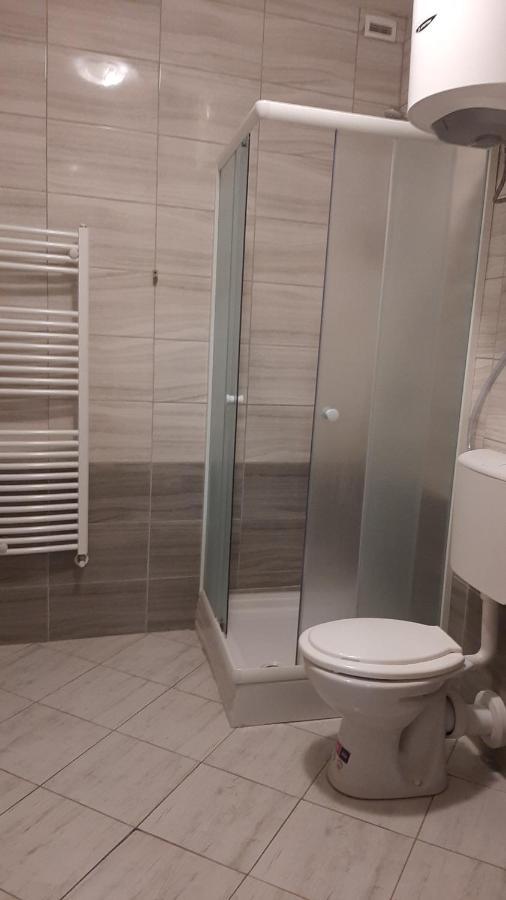 Apartman Vorosmarty Leilighet Budapest Eksteriør bilde