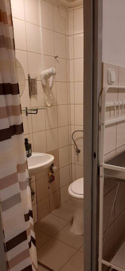 Apartman Vorosmarty Leilighet Budapest Eksteriør bilde