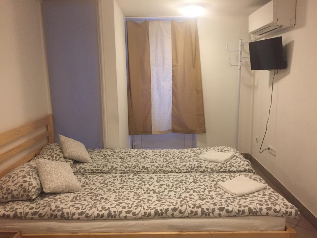 Apartman Vorosmarty Leilighet Budapest Eksteriør bilde