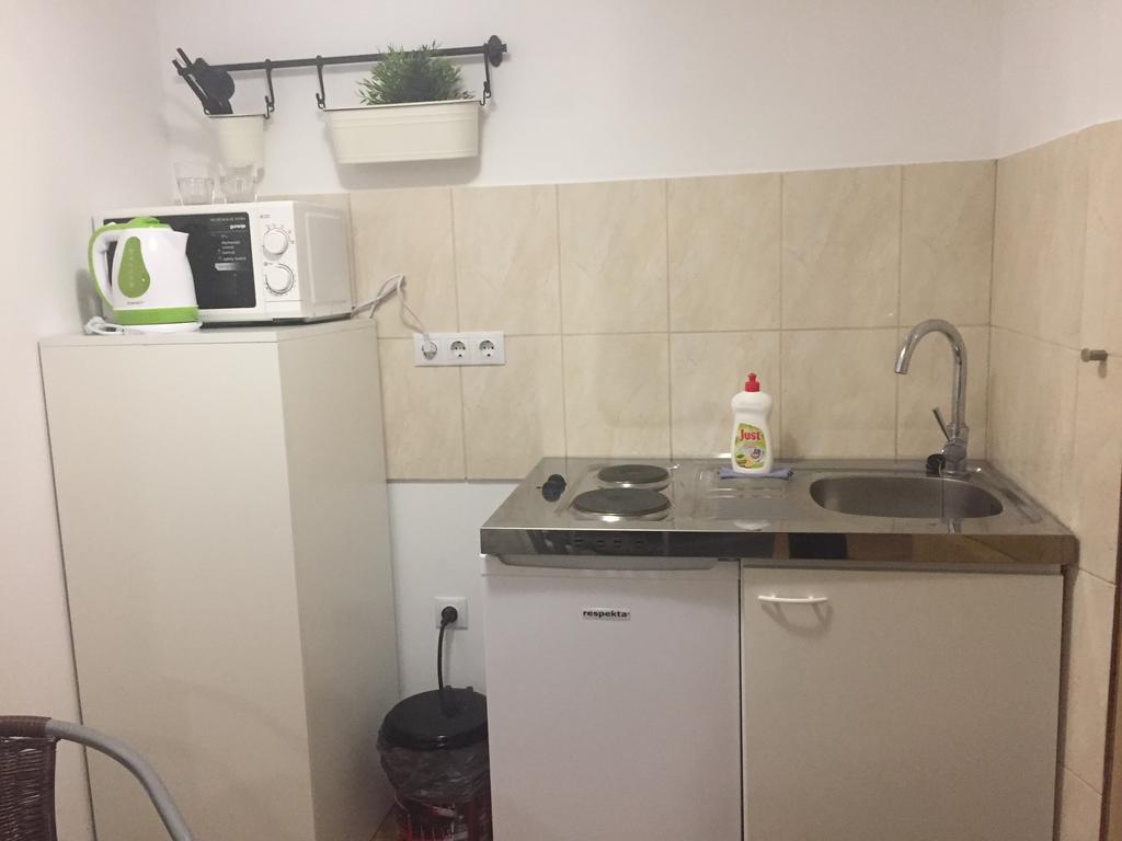 Apartman Vorosmarty Leilighet Budapest Eksteriør bilde