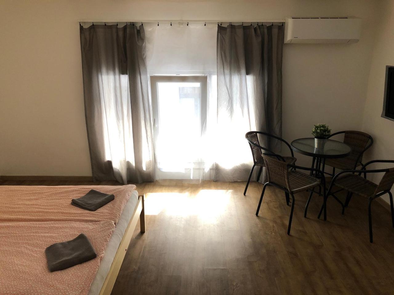 Apartman Vorosmarty Leilighet Budapest Eksteriør bilde