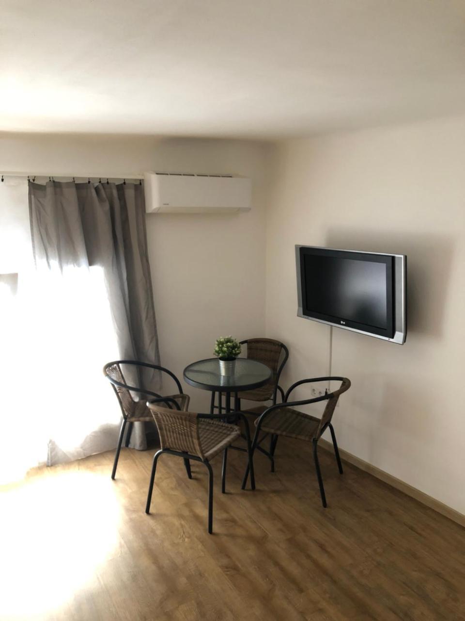 Apartman Vorosmarty Leilighet Budapest Eksteriør bilde